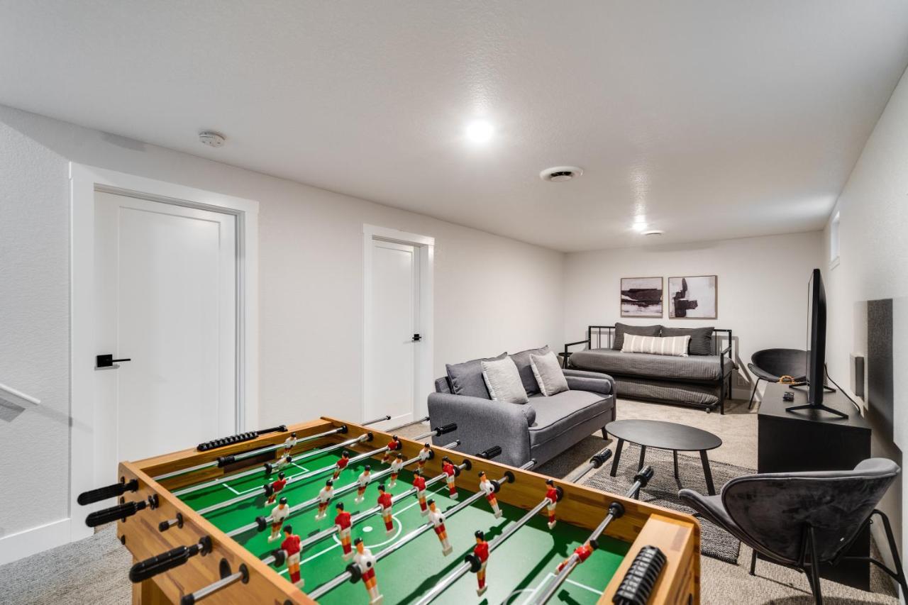 @ Marbella - Spacious And Modern Home In Arvada Exterior photo